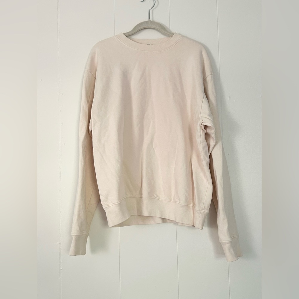 {Sporty & Rich} NWOT Crewneck Sweatshirt